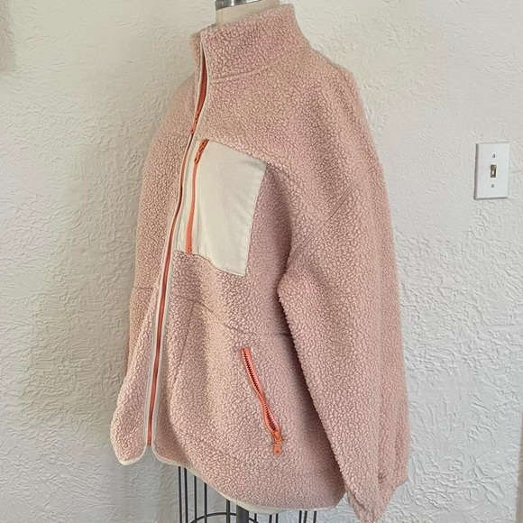 retro pink teddy bear fleece jacket from Universal Thread - Picture 2 of 5